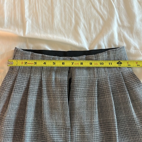 H&M Gray Plaid Pleated Wide Leg Pants Size 2 - Picture 6 of 11